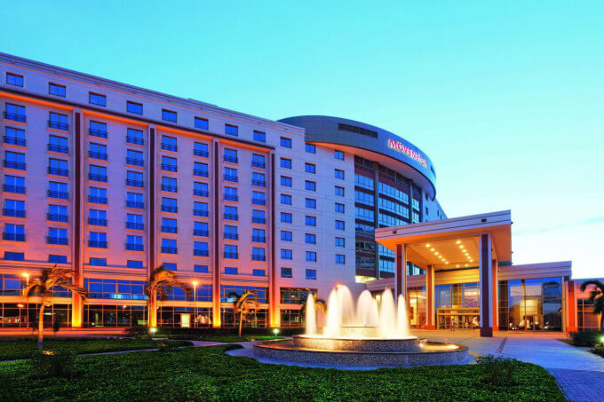 movenpick-ambassador-hotel-accra-2 Khách sạn nên dùng máy lạnh nào?